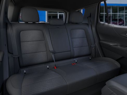 New 2026 Chevrolet Equinox LT image 18