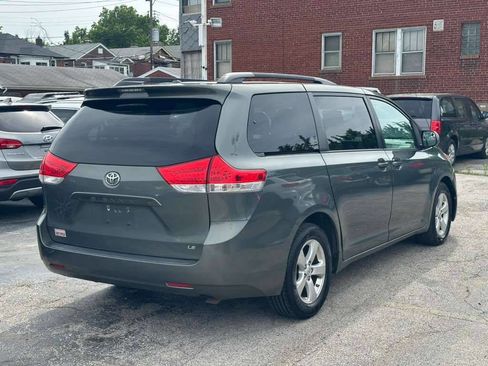 Used 2014 Toyota Sienna LE FWD image 6