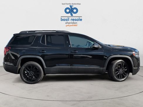Used 2023 GMC Acadia SLE image 10