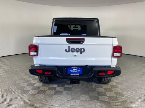Used 2022 Jeep Gladiator Rubicon w/ Cold Weather Group AWD/4WD image 24