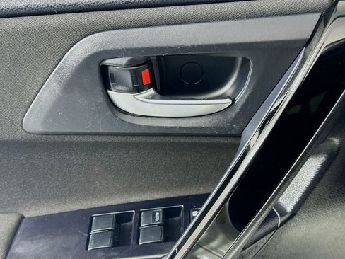 Used 2017 Toyota Corolla iM image 20