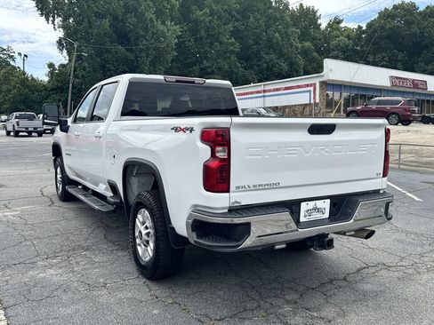 Used 2022 Chevrolet Silverado 2500 LT AWD/4WD image 5
