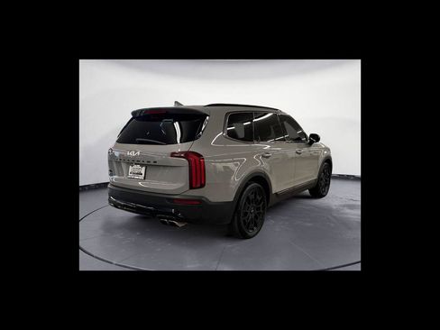 Used 2022 Kia Telluride SX w/ SX Prestige Package AWD/4WD image 6