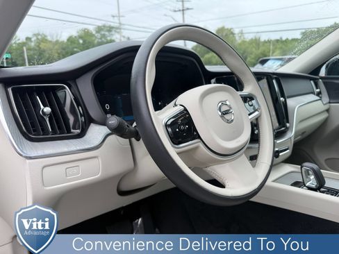 Used 2024 Volvo XC60 B5 Plus w/ Protection Package Premier AWD/4WD image 16