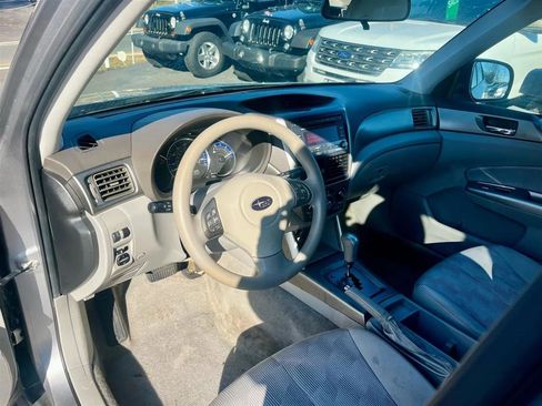 Used 2010 Subaru Forester 2.5X Premium image 10