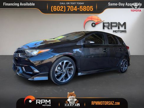 Used 2017 Toyota Corolla iM w/ Carpet Mat Package FWD image 3