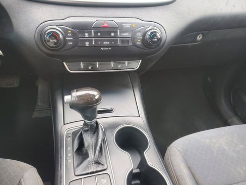Used 2017 Kia Sorento FWD w/ LX Convenience Package image 22