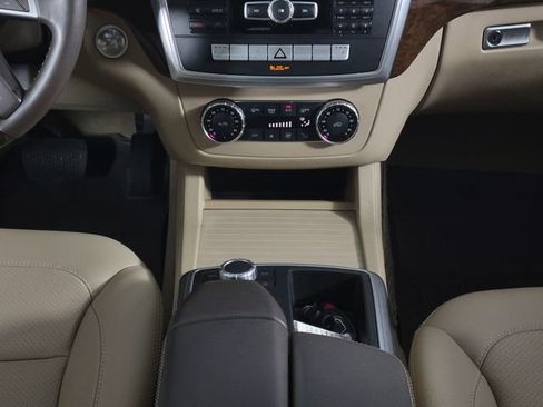 Used 2013 Mercedes-Benz ML 350 2WD image 24