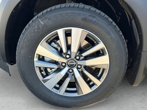 New 2026 Nissan Pathfinder SL image 23