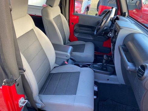 Used 2008 Jeep Wrangler X image 19