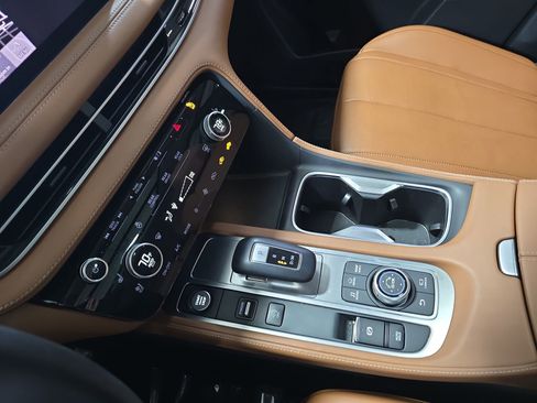 Certified 2024 INFINITI QX60 Sensory image 25