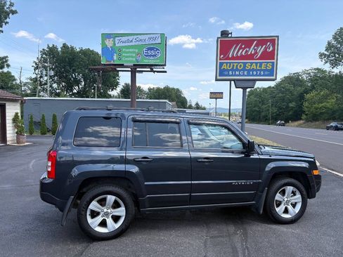 Used 2014 Jeep Patriot Latitude w/ All Weather Capability Group AWD/4WD image 1