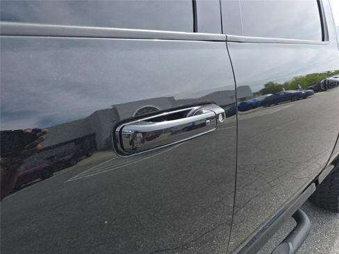 Used 2022 RAM 2500 Laramie w/ Night Edition AWD/4WD image 11