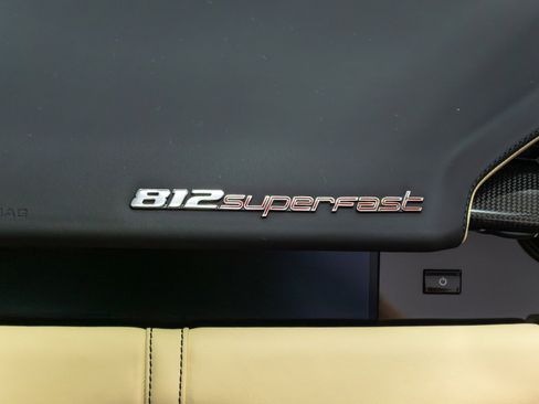 Used 2018 Ferrari 812 Superfast image 16