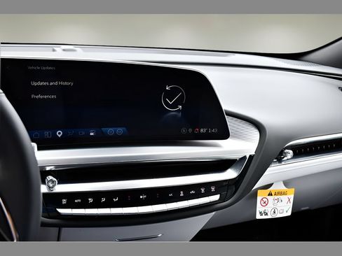 Certified 2024 Cadillac Lyriq Sport AWD/4WD image 19