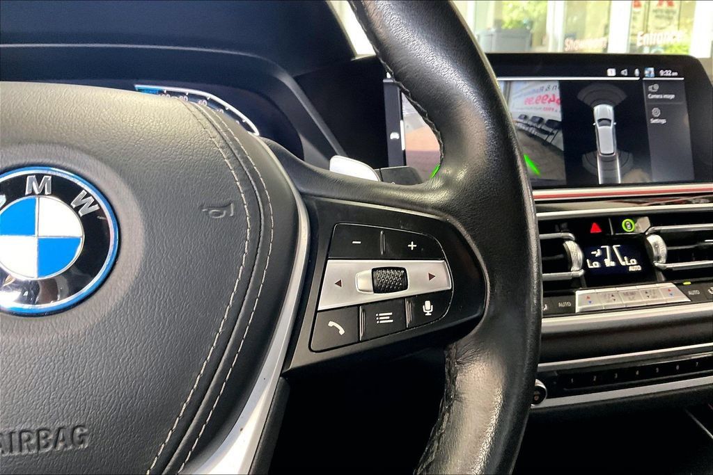 Used 2022 BMW X5 xDrive45e AWD/4WD image 9