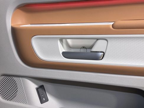 New 2025 Volkswagen ID. Buzz 1st Edition image 13