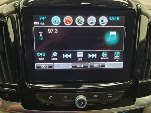 Used 2019 Chevrolet Traverse Premier w/ Driver Confidence II Package FWD image 25