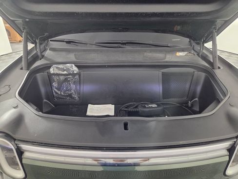 Used 2025 Rivian R1T Adventure AWD/4WD image 32