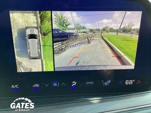 Used 2025 Chevrolet Tahoe LT AWD/4WD image 19