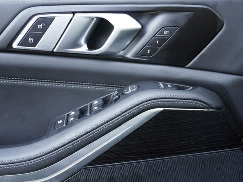 Certified 2025 BMW X5 xDrive40i w/ M Sport Package image 15