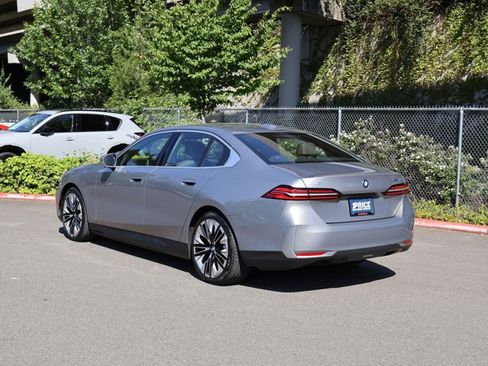 Used 2026 BMW i5 eDrive40 AWD/4WD image 10