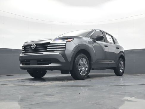 New 2026 Nissan Kicks S image 16