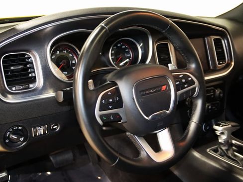 Used 2017 Dodge Charger R/T w/ Beats Audio Group image 30