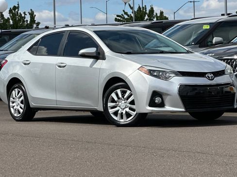 Used 2015 Toyota Corolla S FWD image 2