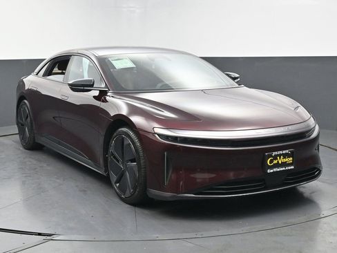 Used 2024 Lucid Air Touring image 2