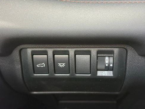 Used 2026 Subaru Ascent Limited Bronze AWD/4WD image 9