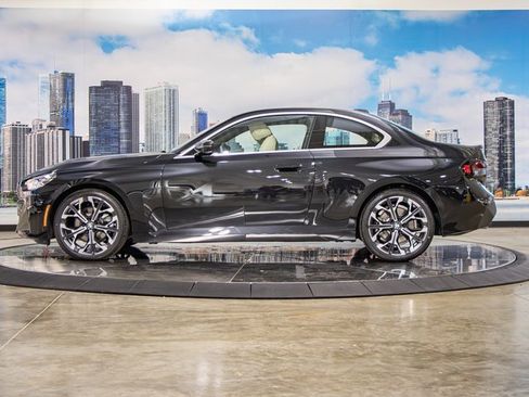 Used 2025 BMW 230i xDrive Coupe image 6