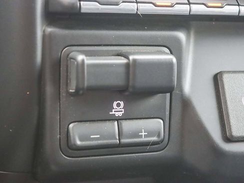 Used 2020 Chevrolet Silverado 1500 LT Trail Boss w/ Midnight Edition image 37