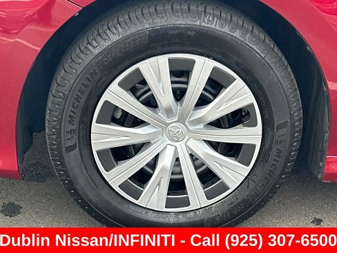 Used 2020 Toyota Camry LE w/ Sunroof Package FWD image 44