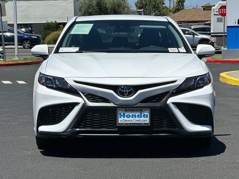 Used 2023 Toyota Camry SE FWD image 5