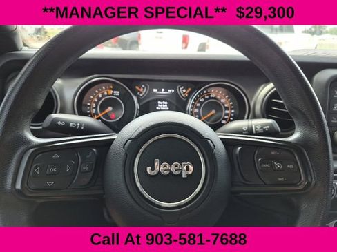 Used 2021 Jeep Gladiator Sport AWD/4WD image 28