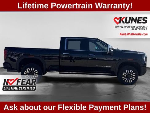 Used 2025 GMC Sierra 3500 Denali Ultimate AWD/4WD image 12