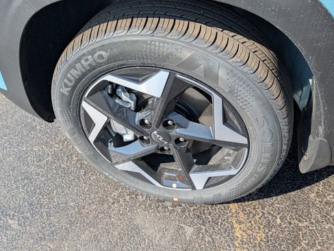 New 2026 Kia Seltos S image 22