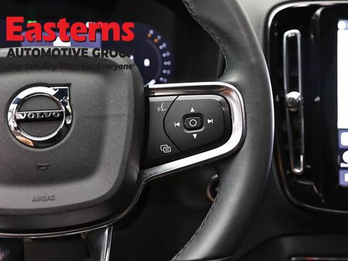 Used 2024 Volvo XC40 B5 Core AWD/4WD image 16