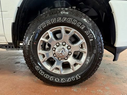 Used 2024 RAM 2500 Laramie AWD/4WD image 8