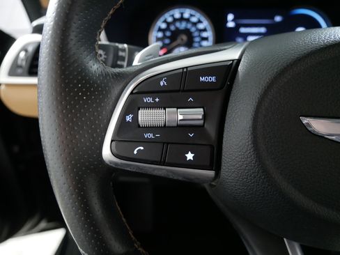 Used 2022 Genesis G70 2.0T w/ Prestige Package image 27