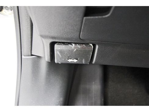 Used 2025 Nissan Kicks SV image 18