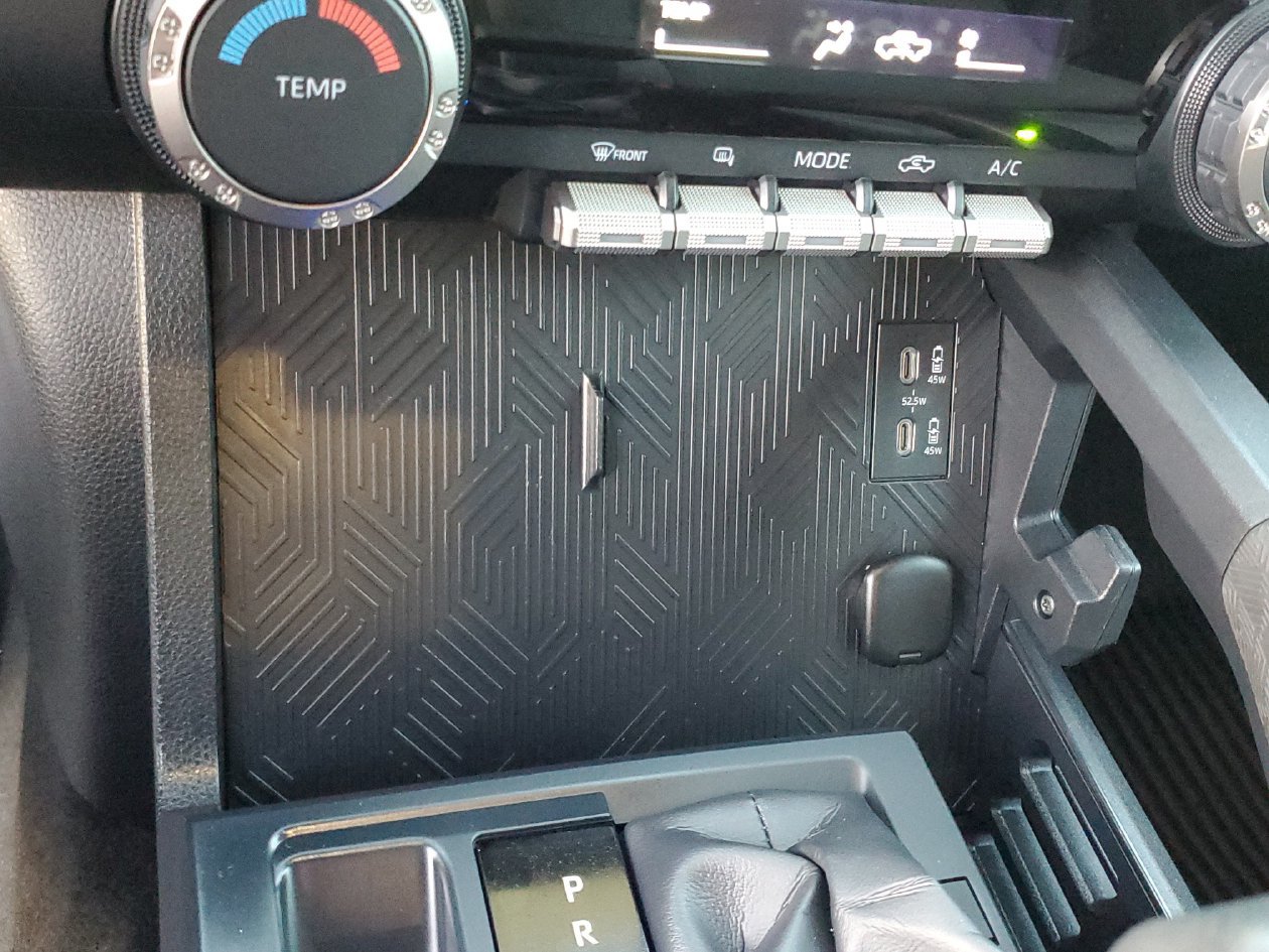 Used 2026 Toyota Tacoma SR5 AWD/4WD image 24