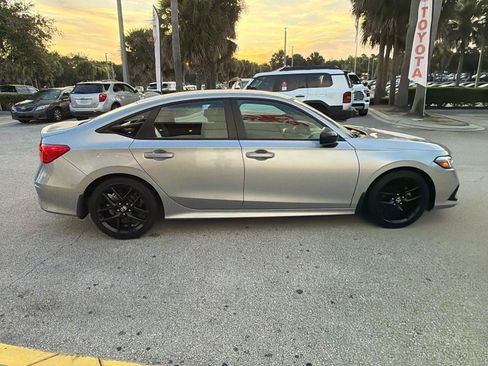 Used 2024 Honda Civic Sport image 5