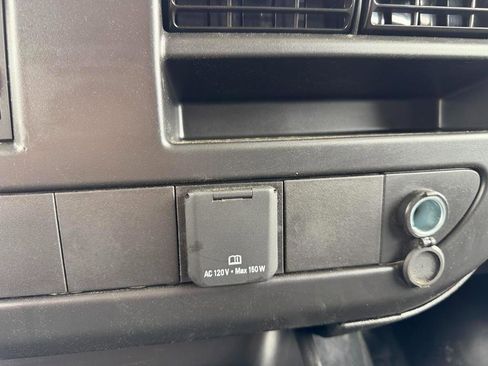 Used 2025 Chevrolet Express 2500 w/ Driver Convenience Package image 12