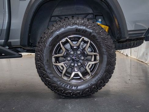 Certified 2025 Chevrolet Colorado ZR2 w/ Technology Package AWD/4WD image 7