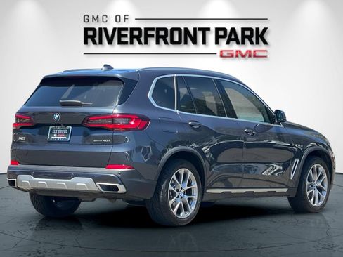 Used 2022 BMW X5 sDrive40i w/ Parking Assistance Package RWD image 3