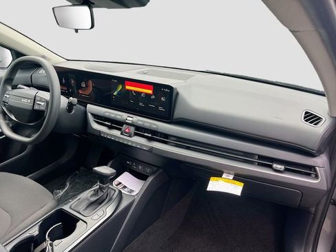 New 2026 Kia K4 LXS image 25
