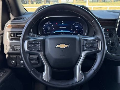Used 2024 Chevrolet Suburban Premier w/ Premium Package AWD/4WD image 13