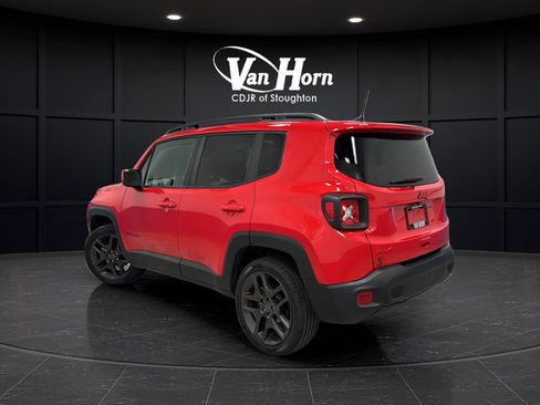 Used 2022 Jeep Renegade Latitude AWD/4WD image 5